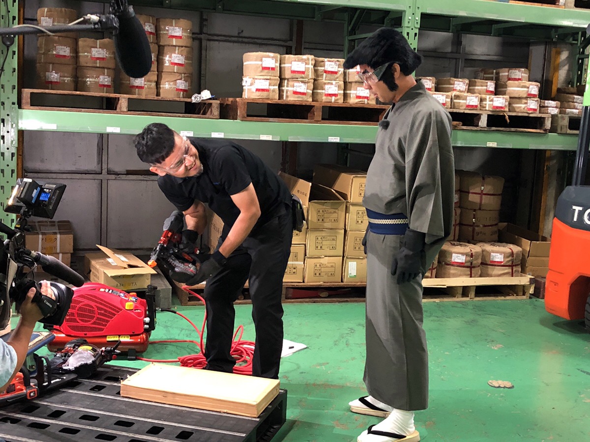 Rbc番組 Aランチ で島袋が紹介されます 護得久栄昇先生とコラボ お知らせ 金物 工具のことなら沖縄でno 1の卸問屋 島袋 株式会社 島袋